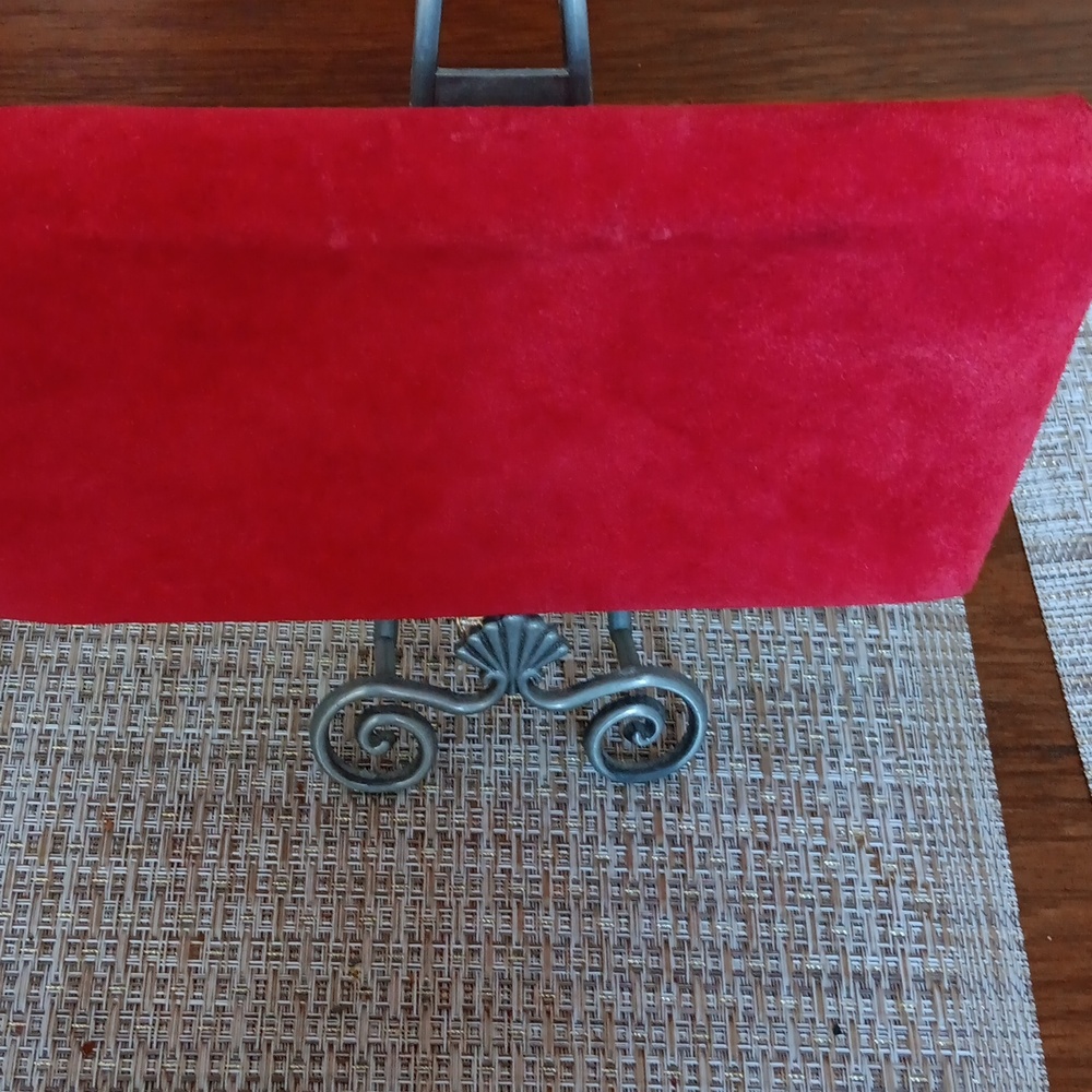 Elegant Red Clutch.Vintage - Picture 3 of 8
